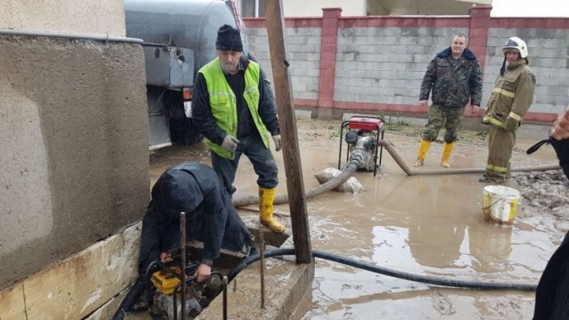 В Павлодаре грунтовые воды подтапливают частный секторЭксклюзив