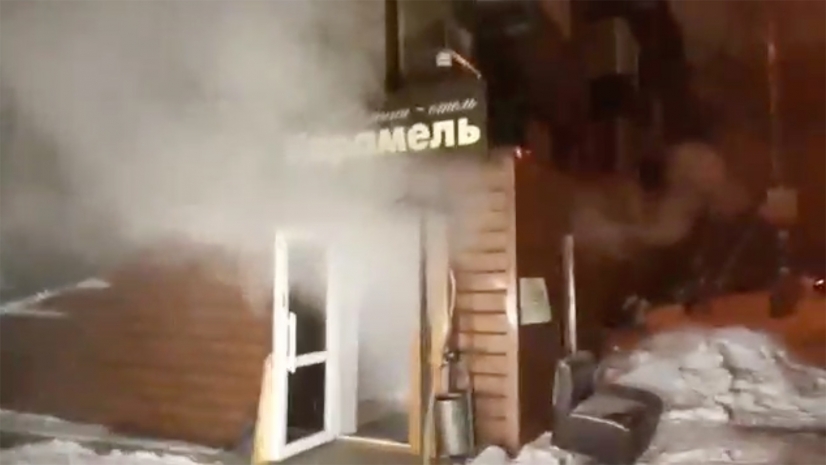 Пять человек погибли после прорыва трубы с горячей водой в отеле в Перми