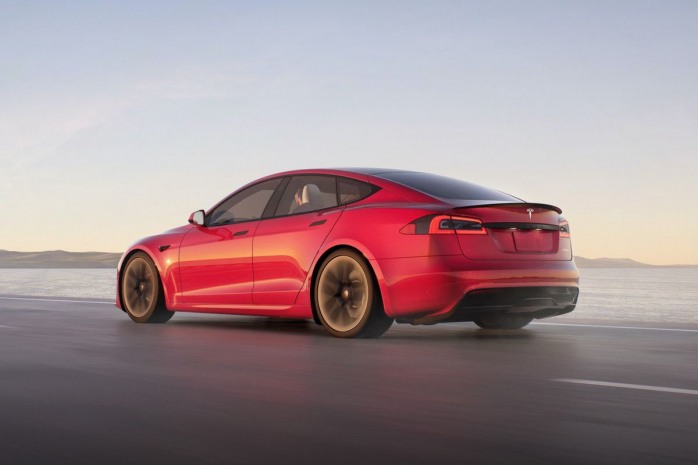 Новый скоростной рекорд установила Tesla