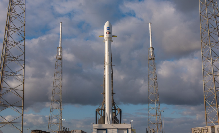 SpaceX переносит запуск телескопа NASA