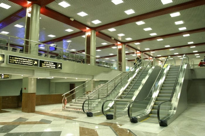 Пострадавшим на эскалаторе вокзала в Астане выплатят компенсации