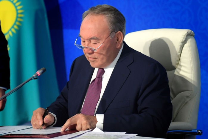 Назарбаев выразил соболезнования президенту Индонезии