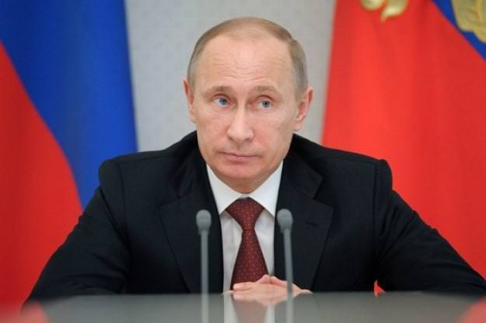 Путин не получил приглашения на инаугурацию Порошенко