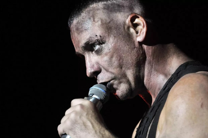 Новую музыку пишет группа Rammstein