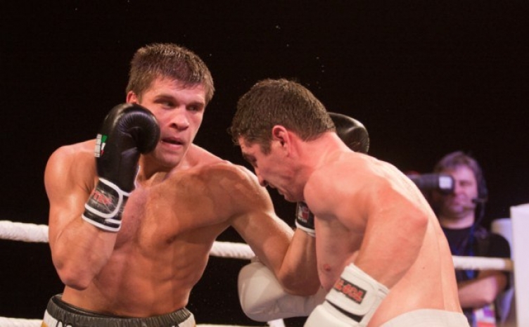 Боксер Astana Arlans Деревянченко переходит в профессионалы