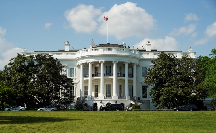 Охрана Белого дома открыла огонь по нарушителю в США