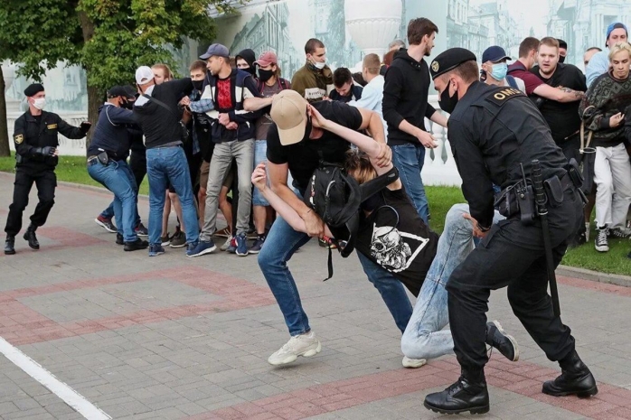 ООН призывает к сдержанности власть Беларуси
