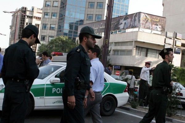 В Иране задержаны сотни монархистов