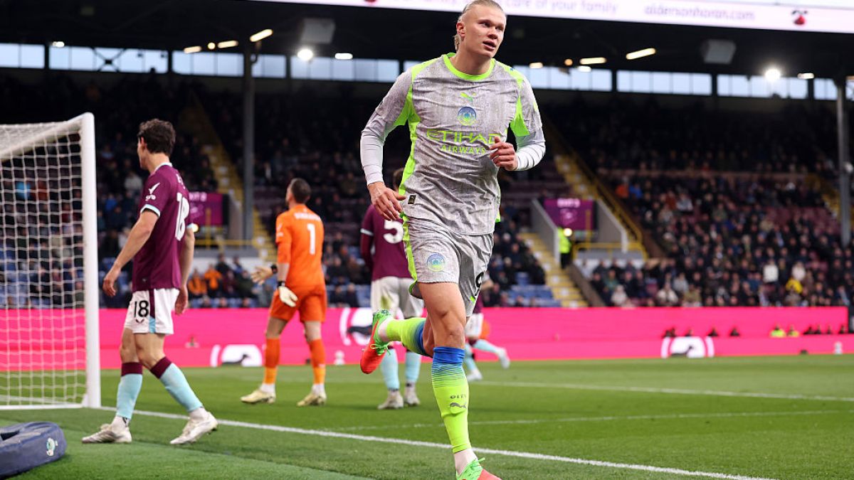 «Манчестер Сити» вырвался на первое место в АПЛ, отправив «Бернли» в Чемпионшип