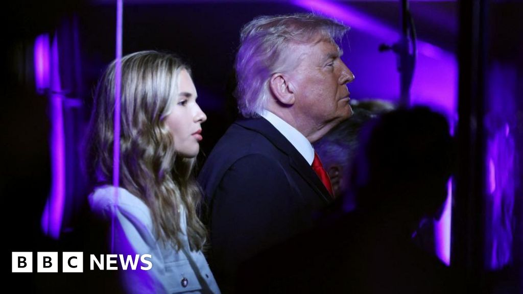 Трамп освистан в Нью-Йорке: президент США впервые посетил финал НБА