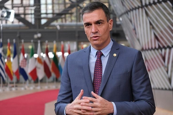 Испания не меняет позиции