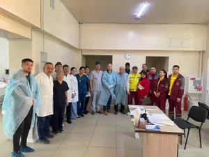 Пострадавшего в ДТП в Баткене военнослужащего доставили спецбортом в Бишкек