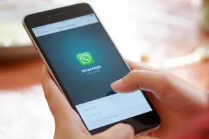 WhatsApp научится узнавать пользователей по лицу и отпечаткам