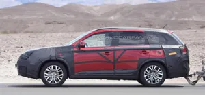 Mitsubishi тестирует обновленный Outlander