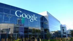 Из тройки самых дорогих брендов выбыл Google