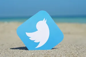 Основатель Twitter покинул совет директоров