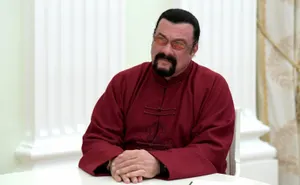 Стивен Сигал не считает Хабиба лучшим бойцом в ММА