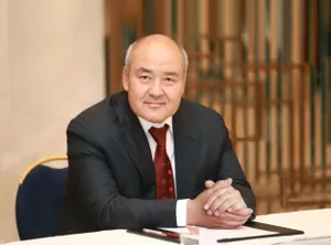 Касым-Жомарт Токаев принял акима Туркестанской области