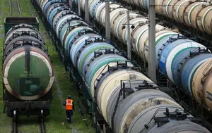 60 процентов грузооборота в Казахстане приходится на железную дорогу — Ашимбаев